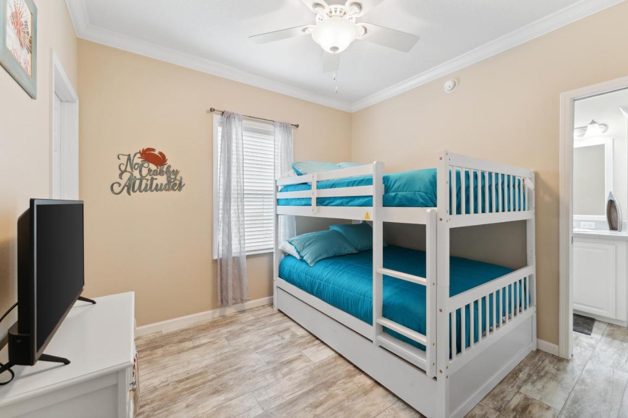 Seas The Day - Queen Bed - Bunk Beds Panama City Beach